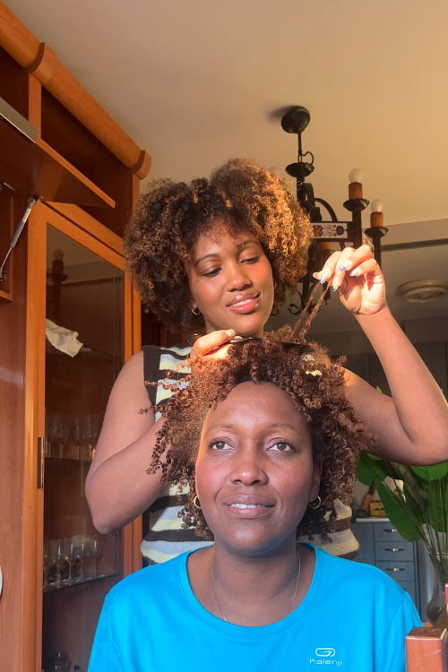 Metodo curly, asesoria capilar, cabello afro, especialista en cabello rizados, estilista de cabello afro